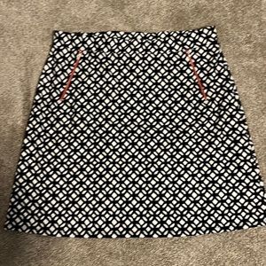Great style skirt !   Quality fabric, not clingy.  Cute details.  Never worn.